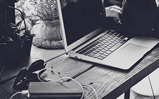 一条“网爆黑料网”的转发，让我明白了越“劲爆”越可能是编的，希望你看到时还来得及。